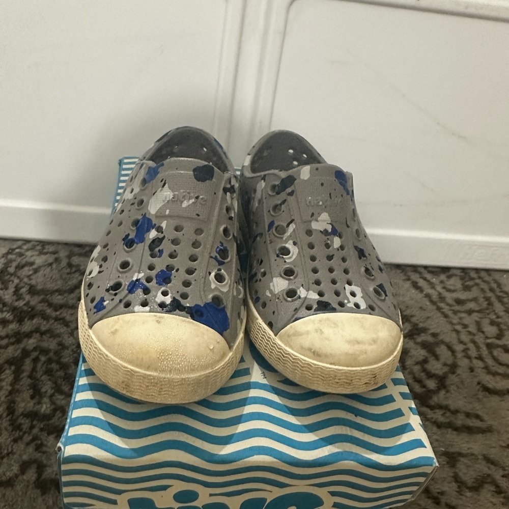 Native Shoes Gray and Blue Water Shoes